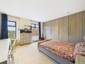 Photo 22- click for photo gallery